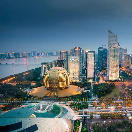 武汉市深圳哪个面积大