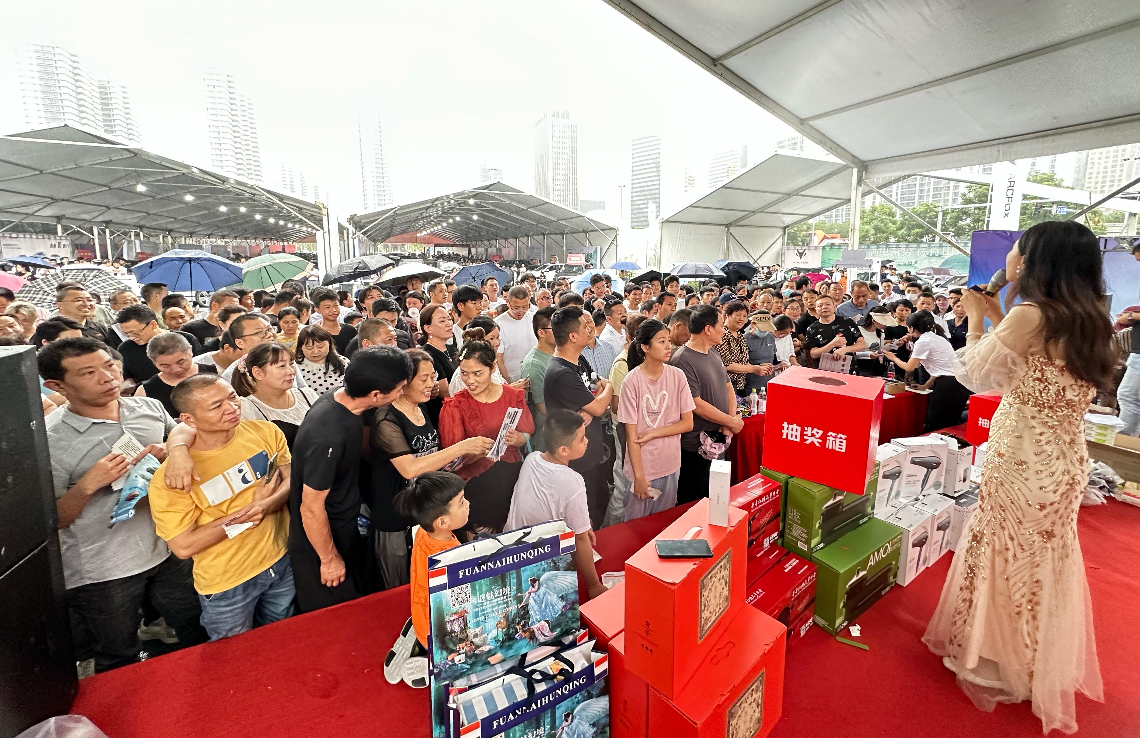 温州车展：汽车盛宴，激情启幕！