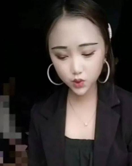 19岁女网红“凉山孟阳”被曝整容，月赚20万，曾靠卖惨吸粉百万