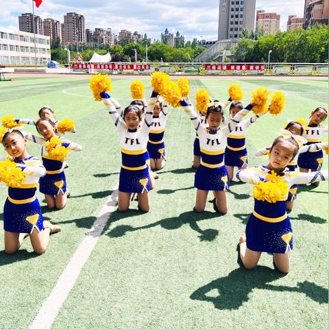 足球运动员庆祝奔跑视频的长尾关键词有什么