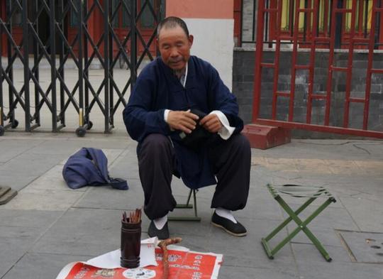 为何算命先生不认识你，却能知道你家几口人？其中藏有啥猫腻