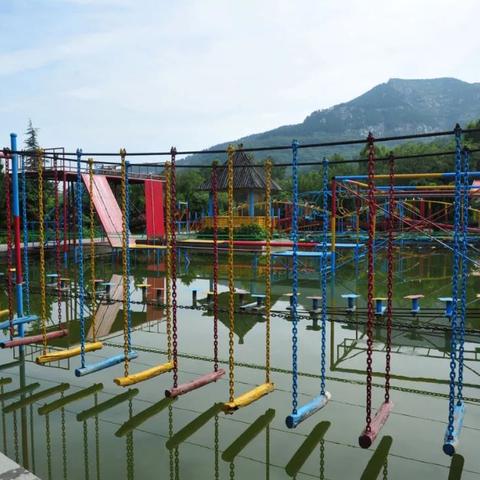 济南的玻璃栈道相关长尾关键词有哪些