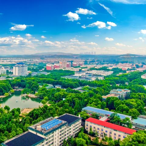 武汉工程科技学院旁边的学校？