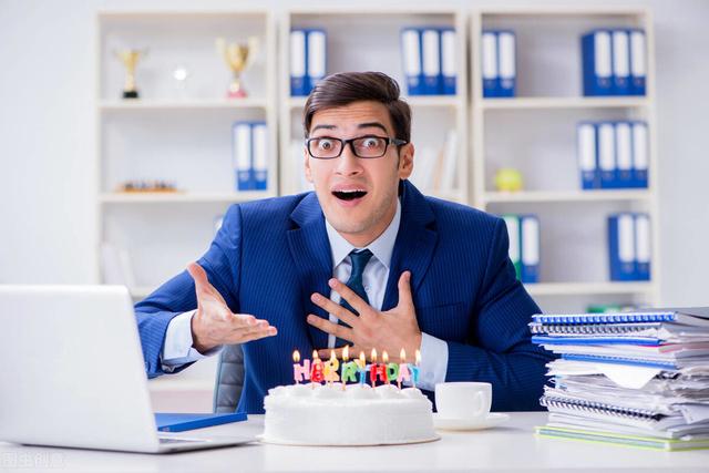 生日和劳动节同一天怎么发说说