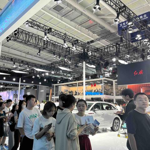 长春市推土机二手市场地址的长尾关键词有什么