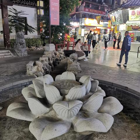 济南有哪些正宗小吃街？