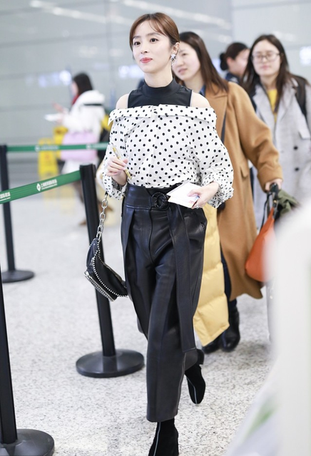 宝宝特别喜欢打扮是什么原因 宝宝特别喜欢打扮是什么原因