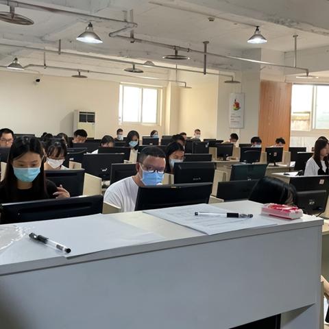 厦门市教师怎么样