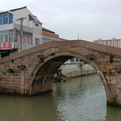 宜兴市和无锡市哪个好