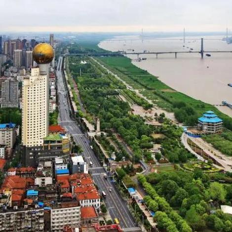 武汉市的地理位置怎么样