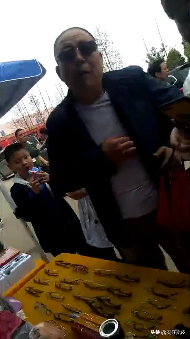 套圈圈赚钱吗 地摊套圈赚钱吗