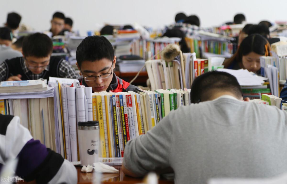 全球顶尖大学排行榜:QS榜单上的清北复交