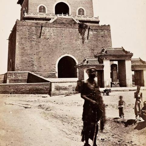 西安钟楼附近的服装店相关长尾关键词有哪些