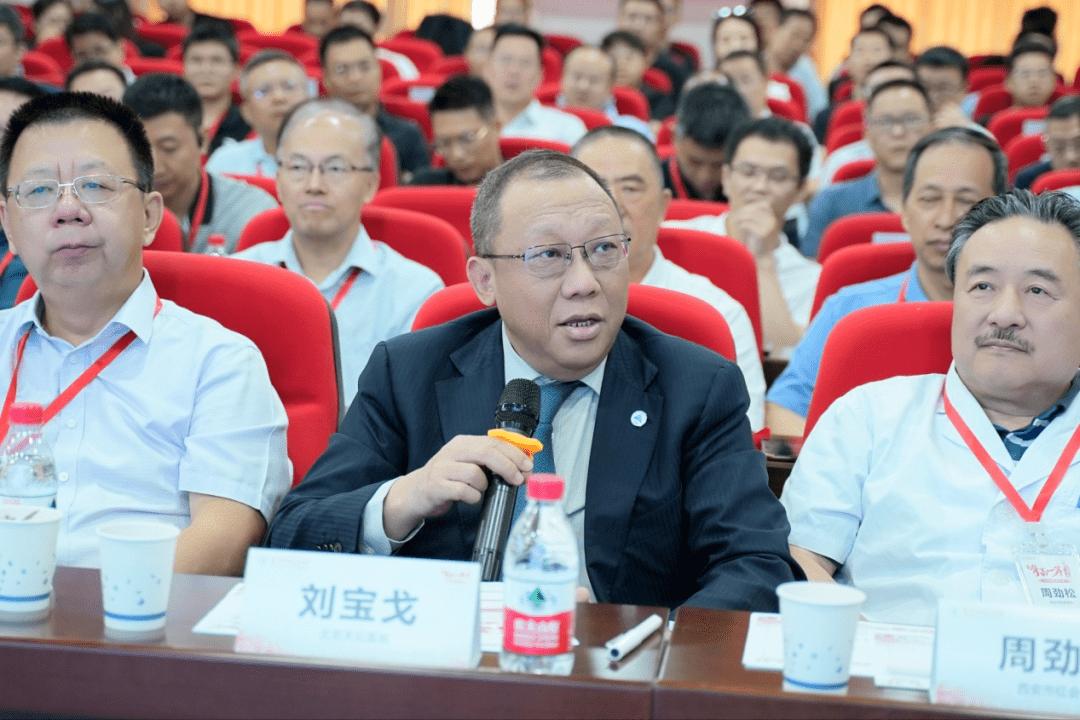 汉中2例确诊轨迹公布 陕西多地通告
 （汉中确诊病例轨迹）