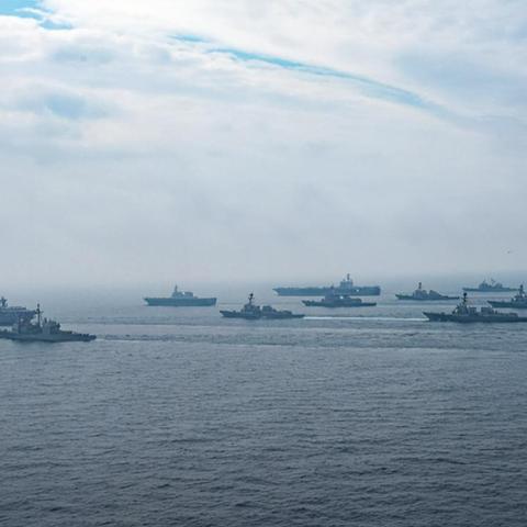 美国靠近福建哪个城市