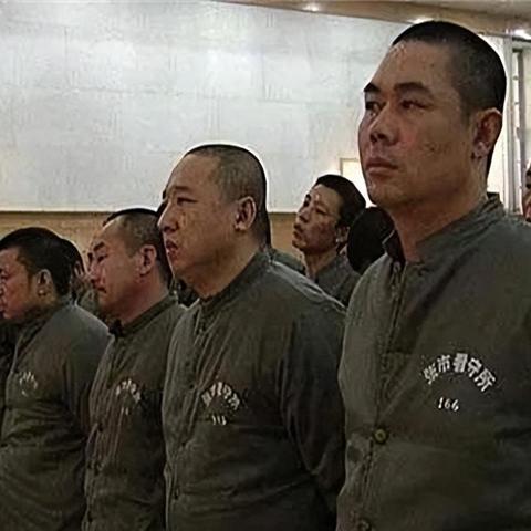 武装流氓电影免费观看的长尾关键词有哪些