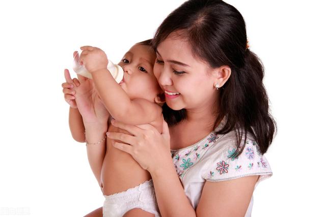 母乳喂养怎么让宝宝一次吃饱