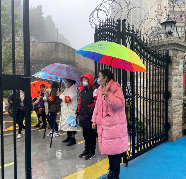 幼儿园开学第一天家长朋友圈说说配图 幼儿园开学第一天家长朋友圈说说配图