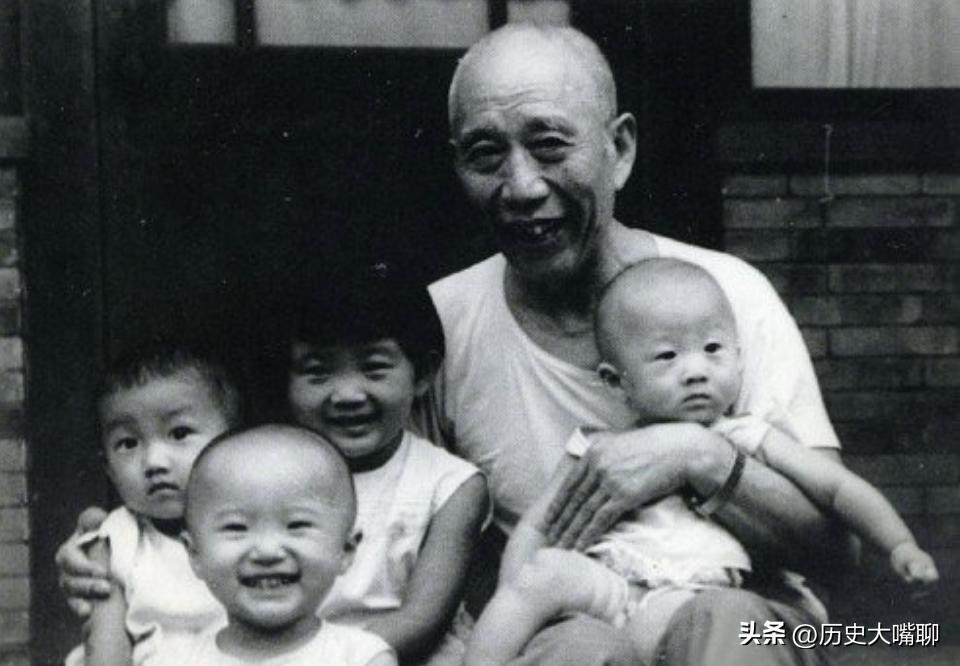 姓贺的宝宝怎么起名(有哪些适合编成小说名的古诗词)