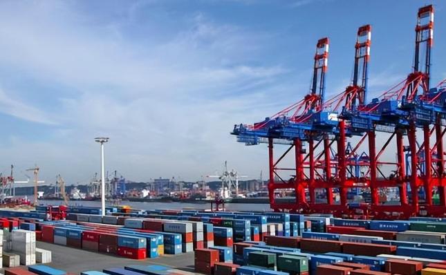 印度卢比在央行重启支撑措施后反弹