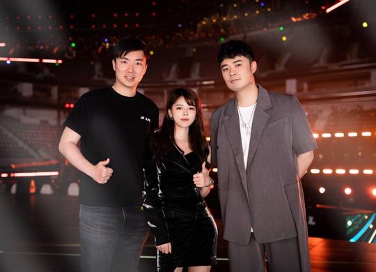 沫子抖音粉丝突破1000万，点赞量将近2亿，吃鸡一姐实至名归