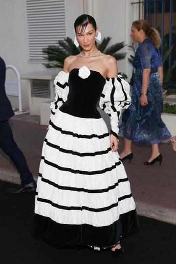 谷爱凌亮相掮客戛纳红毯图片