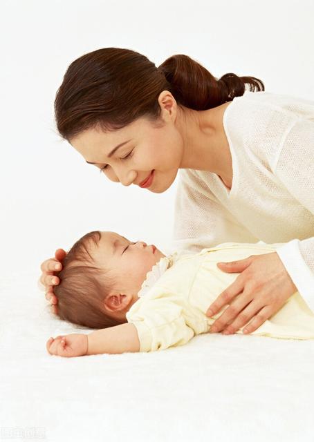 新生儿睡得更香更健康