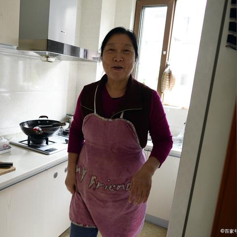 关于上海住家保姆多少钱一个月相关关键词有哪些