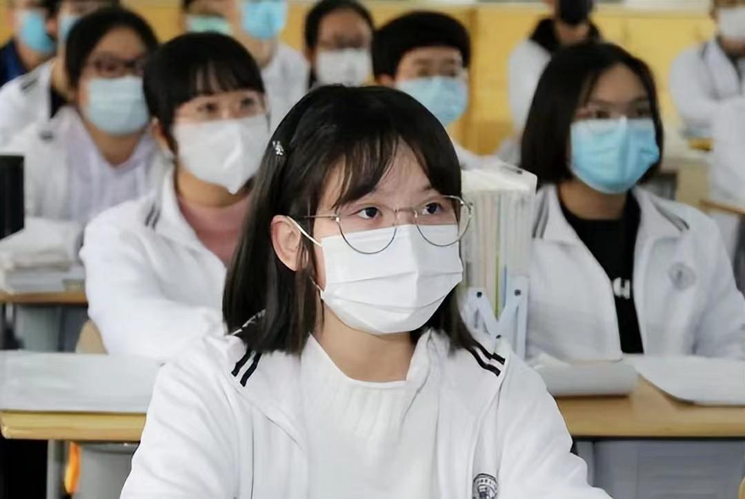 浙江昨日新增本土阳性30例
(浙江昨日新增32例本土确诊)-图1 浙江昨日新增本土阳性30例
(浙江昨日新增32例本土确诊)-图1