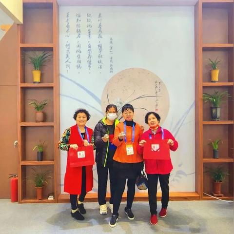深圳到韶关有多少公里?开车小车要多久?过路费多少?求大神帮助？