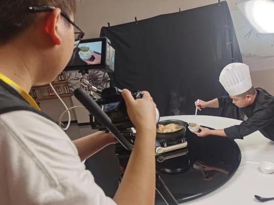 广州铂映传媒：企业宣传片和产品视频前期素材取景拍摄的四大方法