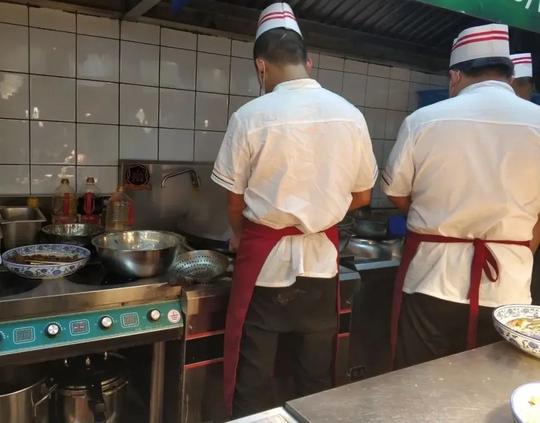 十个开店九个亏！当下厨师创业太难了