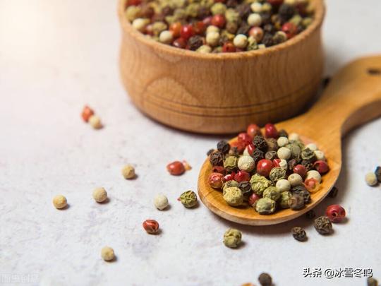 这种冷门香料在某些特殊情况下，它身上的光是胡椒所无法取代的