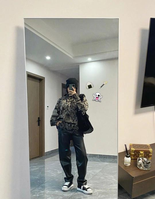 救命！吴宣仪的辣眼深v新造型，丑到我想报警