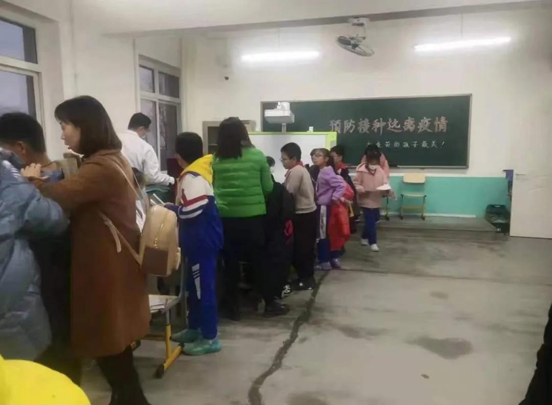 今晚澳门9点35分开奖号码和2025年新澳天天开奖,全面释义与警惕虚假宣传-全面释义、解释与落实、解释与落实