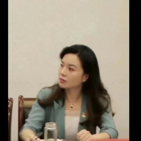 区人民医院是什么级别单位？院长什么级别？