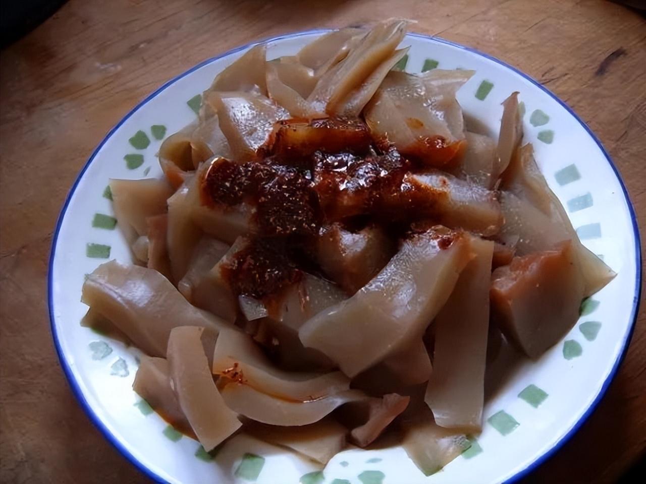 什么美食是黑色的（为什么白猪喂养量远远大于黑猪数量）