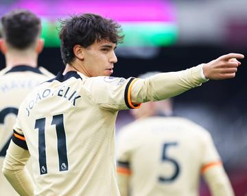 足球比赛解说恩佐的长尾关键词有什么