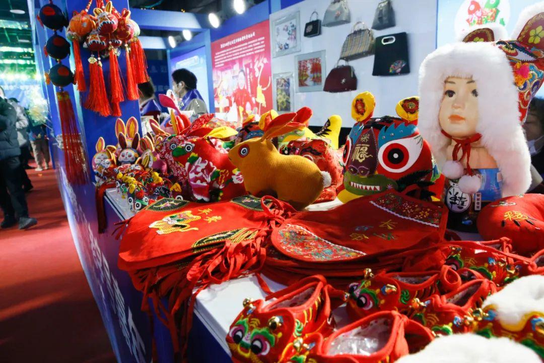 哈尔滨传统美食是什么（哈尔滨当地名小吃）