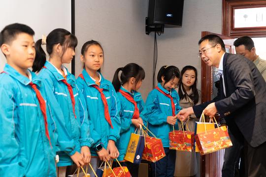 情系故土返乡创业热心公益反哺桑梓——记民进会员、四川广元朝天区返乡创业者刘兴东