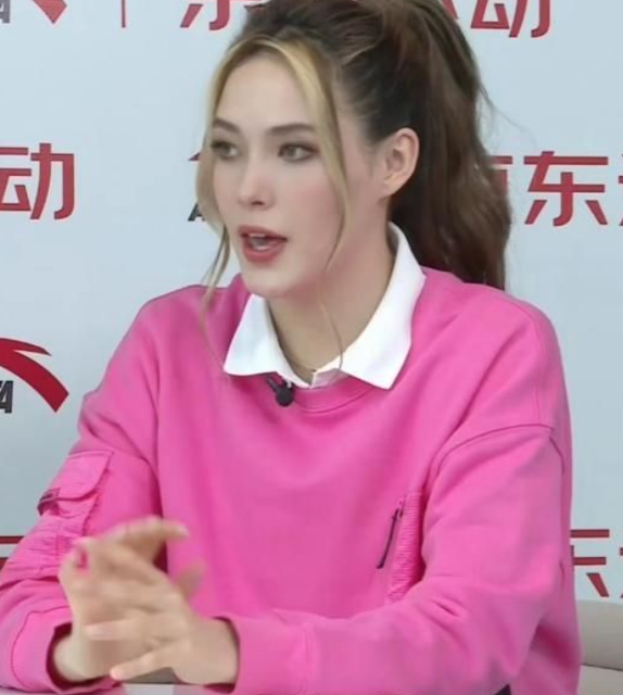 一句话吐槽你们班的学霸