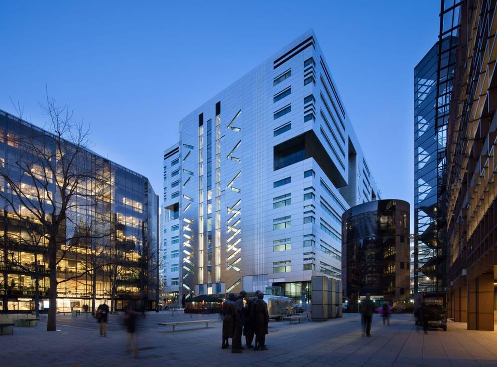 瑞银:领展房产基金香港零售租金续承压 目标价42港元 瑞银:领展房产基金香港零售租金续承压 目标价42港元