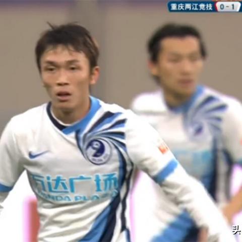 足球运动员空气训练计划的长尾关键词有什么