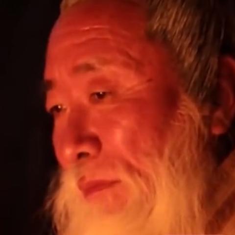 怎么看自己五行八卦金木水火土_五行怎么看金木水火土万年历(怎么看自己的五行八卦)