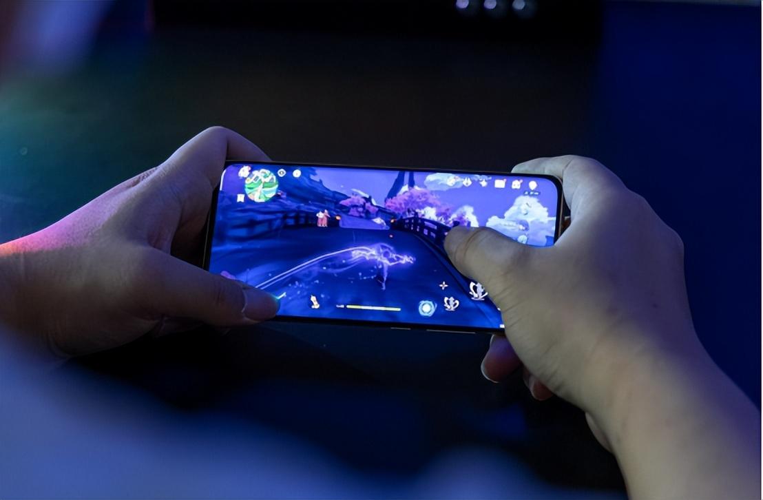 原神怎么体验极速（现在的旗舰手机一定要在重量和性能之间做个取舍吗）