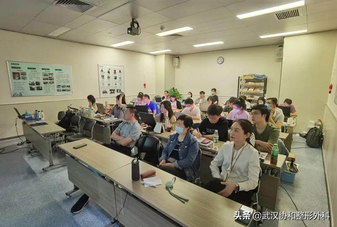 外科杂志怎么写论文到最后能够成为「独当一面」的医生要花多久时间