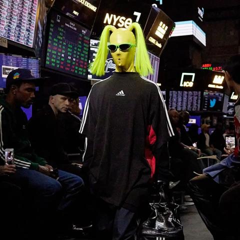 tiktok里的荧光架子鼓的相关长尾关键词有什么