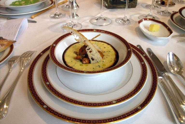 英国美食还有什么美食（世界八大名菜）