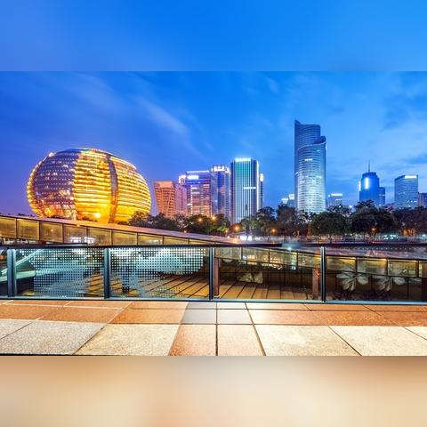 厦门和杭州市哪个消费高