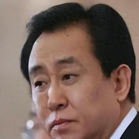前首富许家印是河南人的骄傲，负债这么多，河南人是不是出钱帮助？